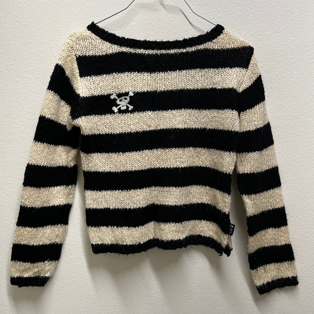 Vintage 90s y2k stripped knit sweater with skull